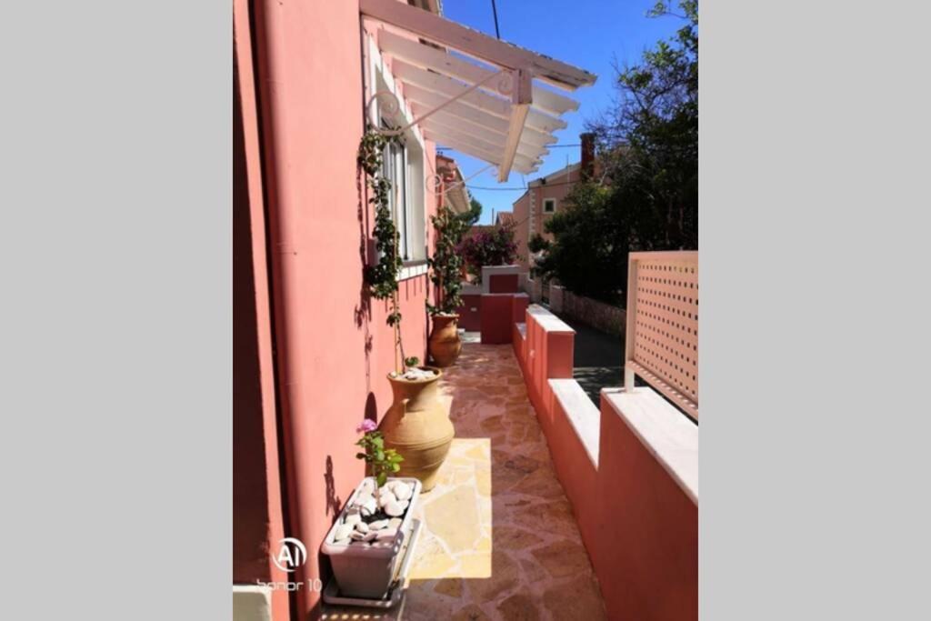Villa Lefko'S House- Contemporary, Fully Renovated House Kassiopi Exterior foto
